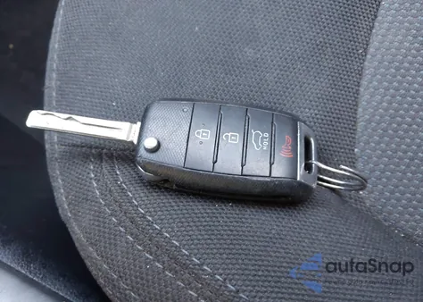 2015 Kia Sportage Lx z USA, uszkodzony, nr VIN KNDPB3ACXF7748080